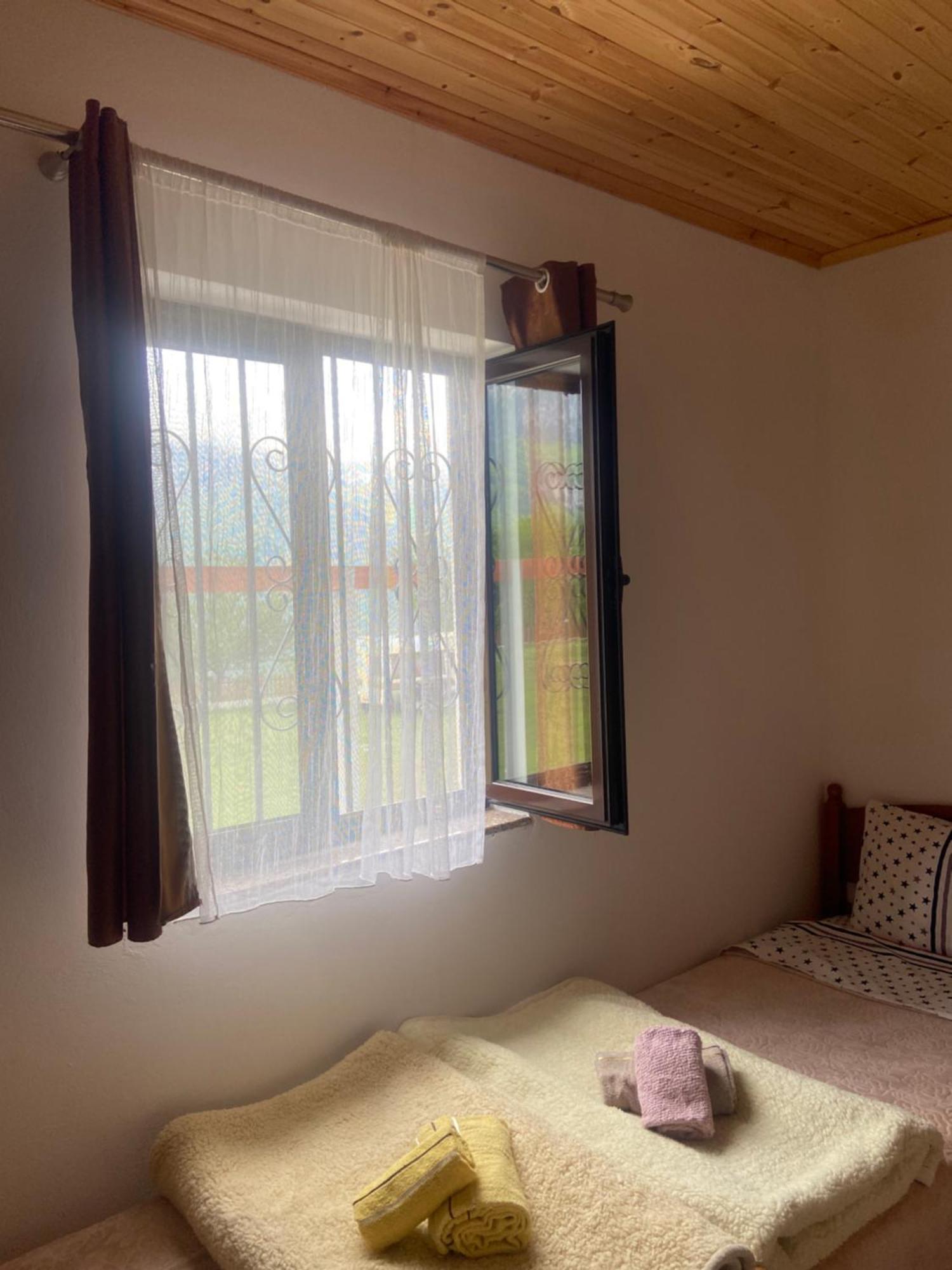 Guesthouse Freskia ثيث المظهر الخارجي الصورة
